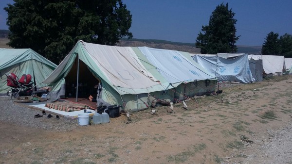 Magia con el corazón. Un viaje a los campos de refugiados en Grecia (II)