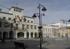 Los sindicatos del Ayuntamiento denuncian «la incompetencia e inutilidad» del alcalde Romero, el primer teniente Heras y la concejala «tránsfuga»