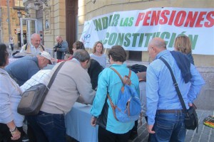 AMAPACI recoge firmas por el blindaje de las pensiones en Tempranales