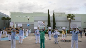 916 trabajador@s sanitarios del Hospital Infanta Sofía piden ayuda a los Ayuntamientos de Sanse y Alcobendas-