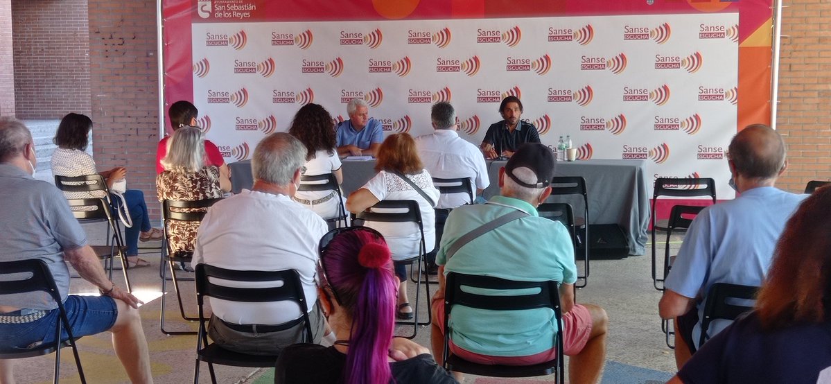 Sanse Escucha: ¡ FOTOS Y CHUBASQUERO !