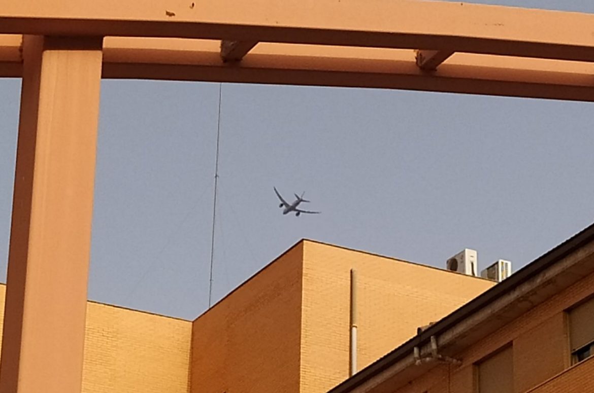 Izquierda Independiente insta al gobierno de Sanse a que haga algo contra el sobrevuelo de aviones por el municipio