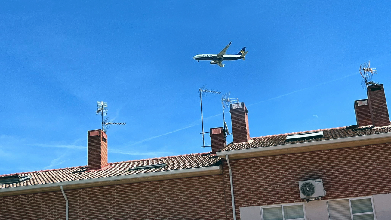 Hoy, Asamblea pública de «Sanse sin Aviones»