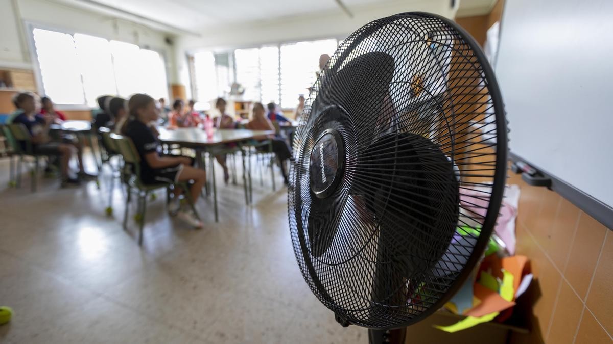 Los Golpes de calor en colegios de Sanse son «circunstancias personales de salud» para el Gobierno del PP